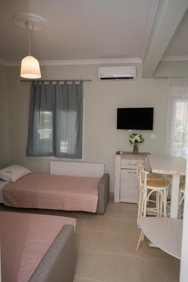 Zoe Seaview Apartment By Rentalspro - Nea Moudania Halkidiki Eksteriør billede