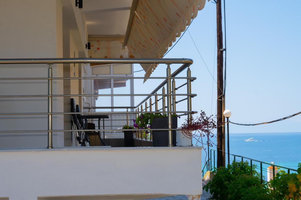 Zoe Seaview Apartment By Rentalspro - Nea Moudania Halkidiki Eksteriør billede